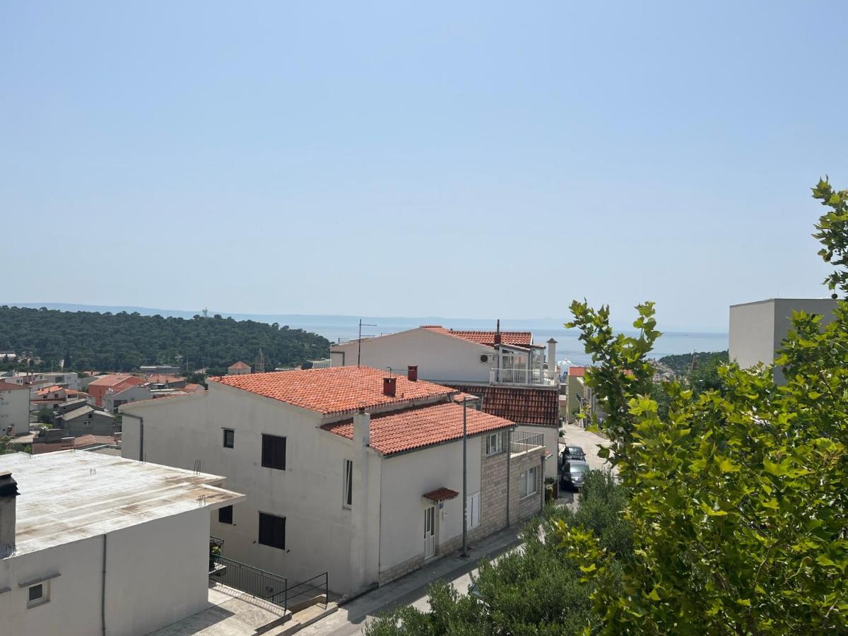 Apartment Lucija - Cozy Flat In The City Center With A Sea View & Parking Makarska Bagian luar foto
